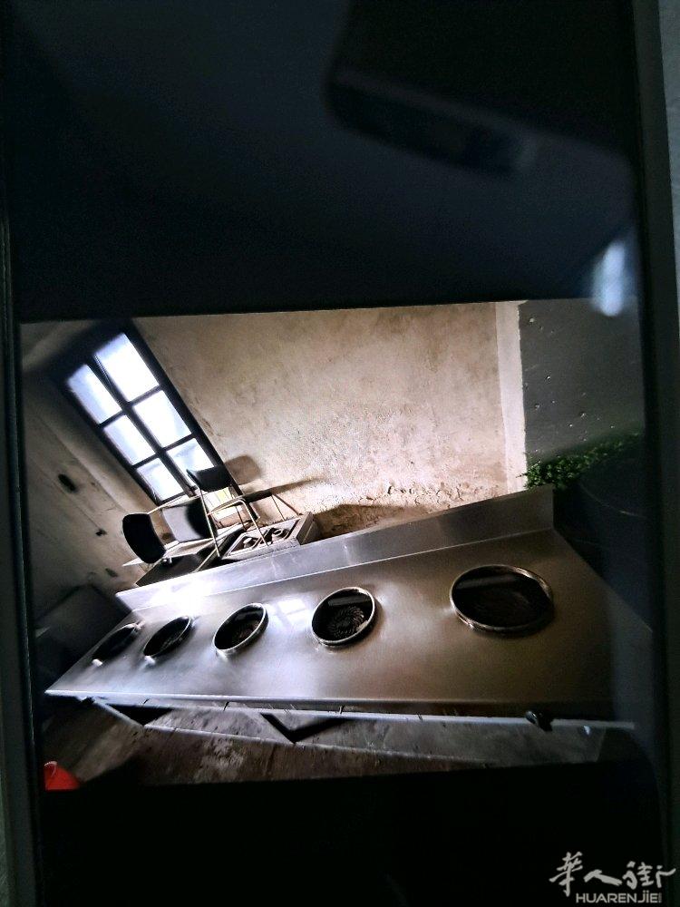 中餐馆炉头转让5个眼