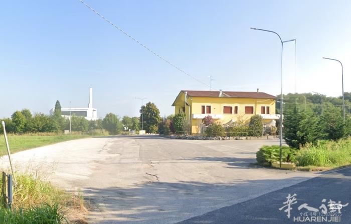 verona周边地区 独栋商业房产出售 楼下是酒吧餐厅310平 楼上是住家267