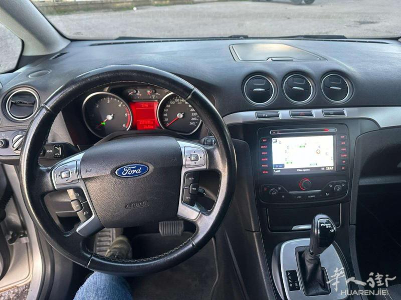 福特ford s-max七座，2014年，13万公里，自动挡，车很漂亮保养的很好
