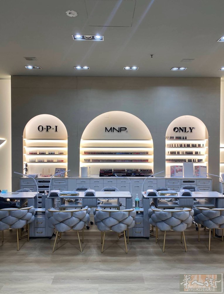MODENA 专业美甲店 招全能大工3500 单间 熟练中工 2600 单间 也