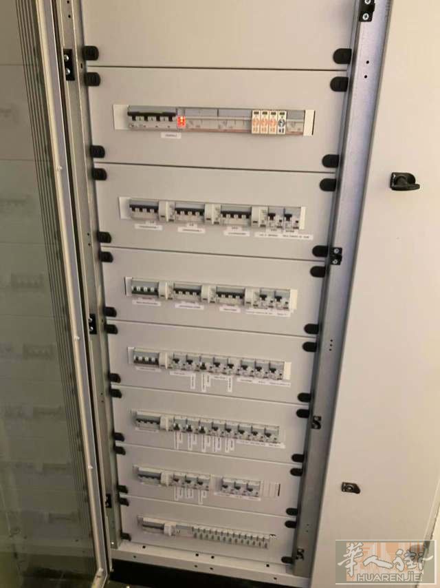 求职电工，安装达到老外的标准，