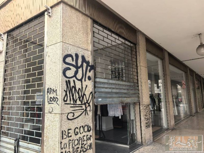 Padova火车站通往市中140平方转角店面出租