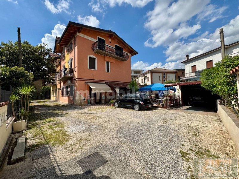 BRESCIA via monte novegno 33 号 一房3层，出售地层