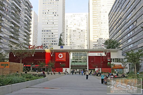【巴黎13区｜房间出租】 三房一厅中的一间，520€/月 短租 49 房子安静、