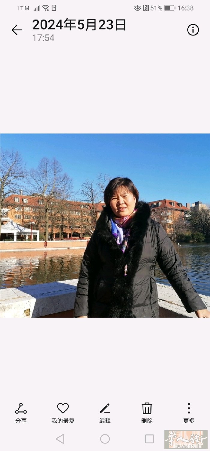 中，英，意，德语专业翻译，曾协助无数中国人办理签证，购屋，法律事务，商务与选择性