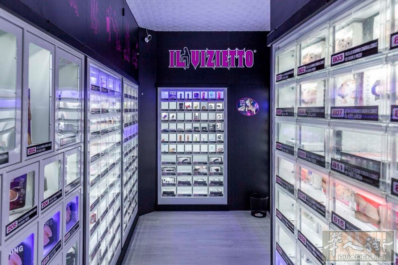 罗马，出售自动24小时 自动售货情趣用品店  私人电话☎️：+393927922