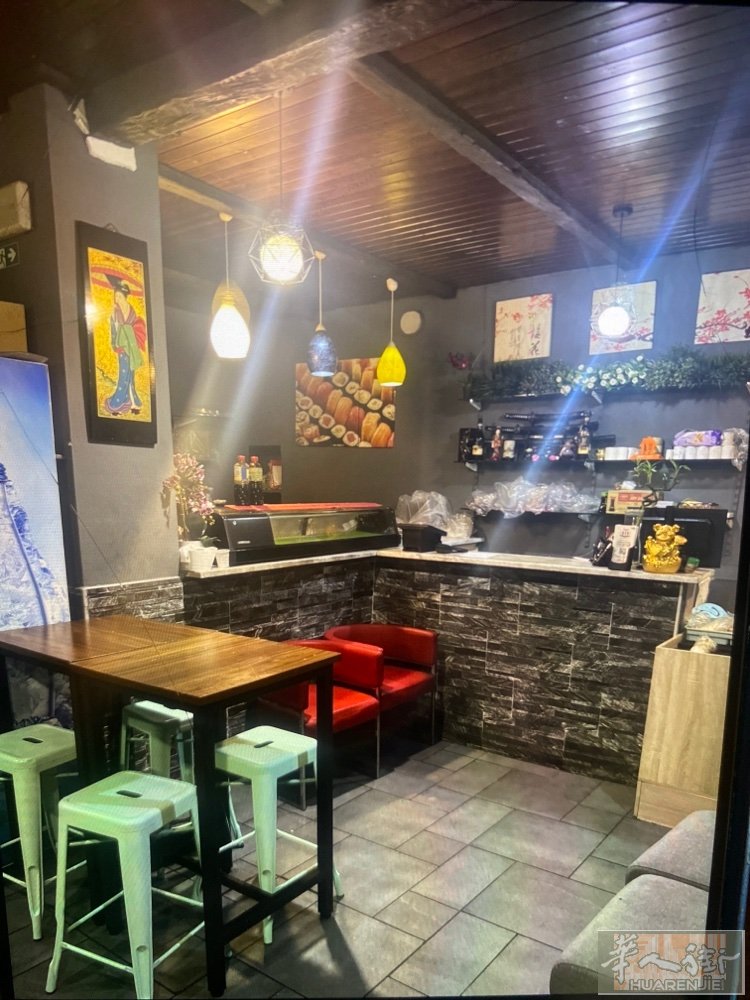 急急出售Genova 附近 出售一家老打包店，低价出
