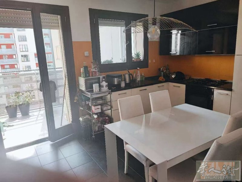 🏠 【出租】米兰 Bignami 紫线地铁旁 单间出租  📍 地址：Vial