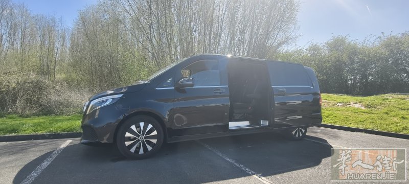 出奔驰CLASS V 黑色商务车！