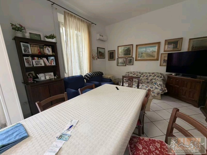 【出售】Via Roma Sottozero冰淇淋店附近 联排240平方落地房