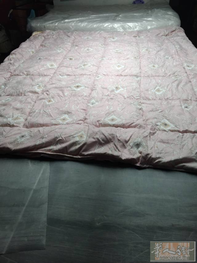 棉被15一个，20一个的都有。