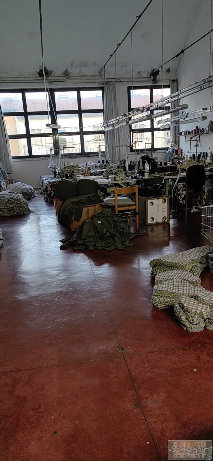 中国街五美饭庄后面工厂招工，夫妻一对。工厂环境好。