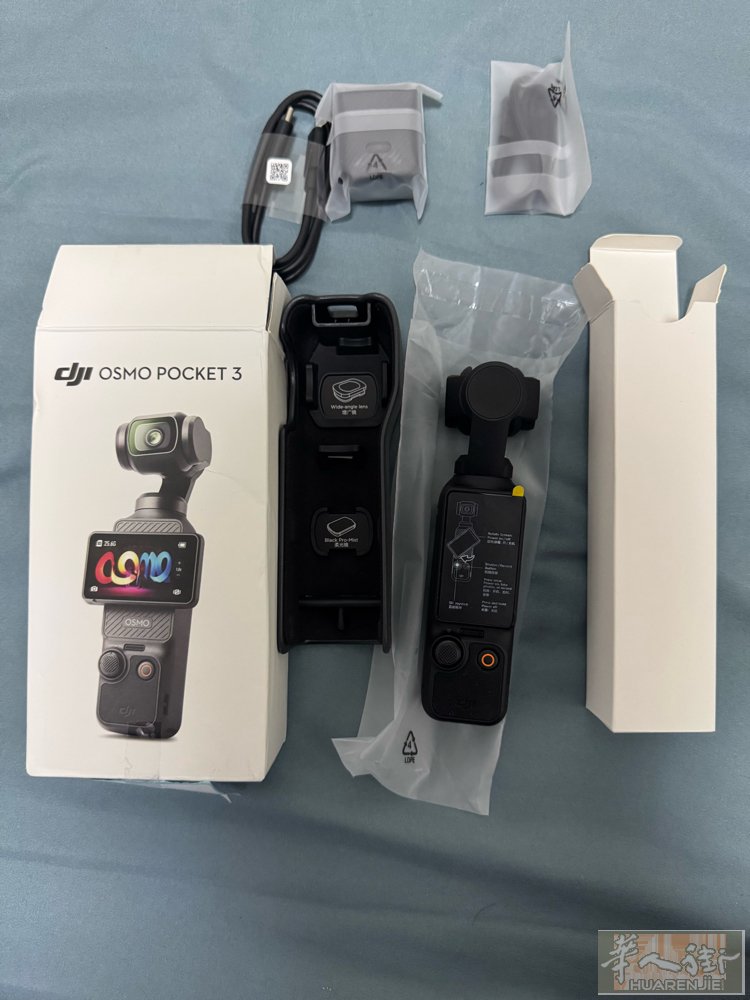 出售大疆 DJI Osmo Pocket 3（巴黎面交）  几乎全新，使用次数屈