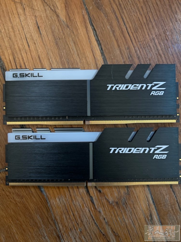 出售G skill内存 DDR4 3000频率 2x8G