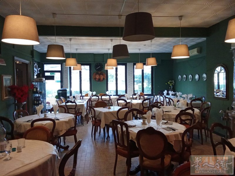 Genova 出售酒吧  私人电话☎️ +39 338 848 4843  Il