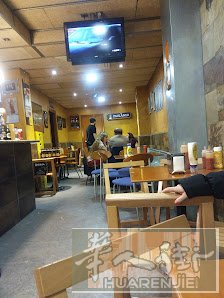 巴塞罗那 Hospitalet C3酒吧转让