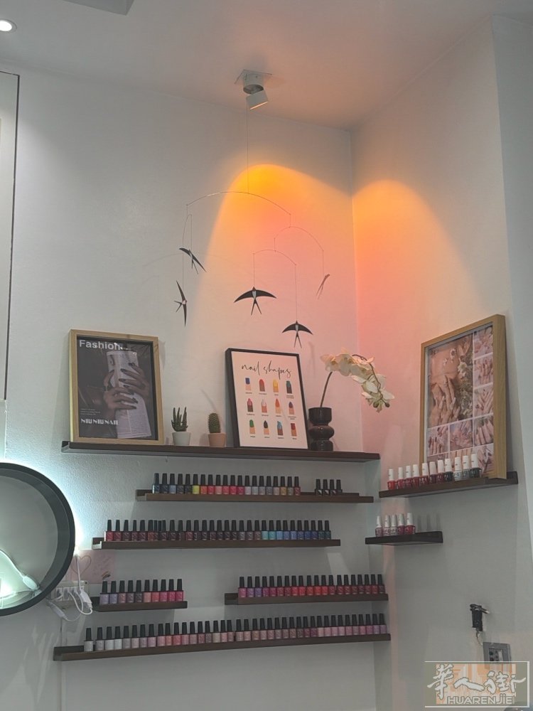 米兰 de angeli  地铁口  美甲老店  招美甲小工 初级中工  包吃