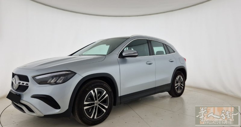 奔驰 GLA 180d🚗 自动挡 116CV 2.0柴油🔥
