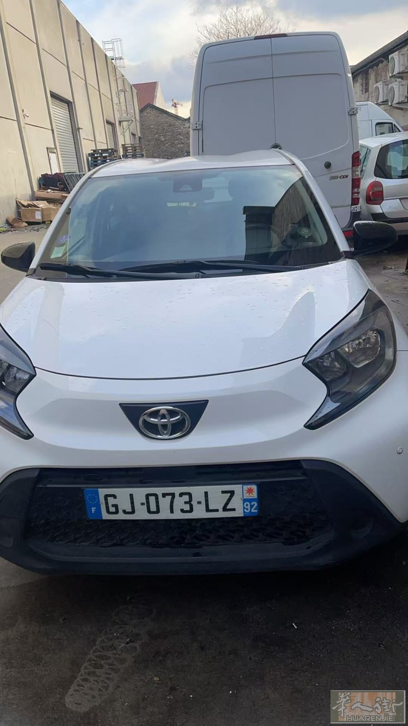 TOYOTA AYGO X 个人车 2022年，出售