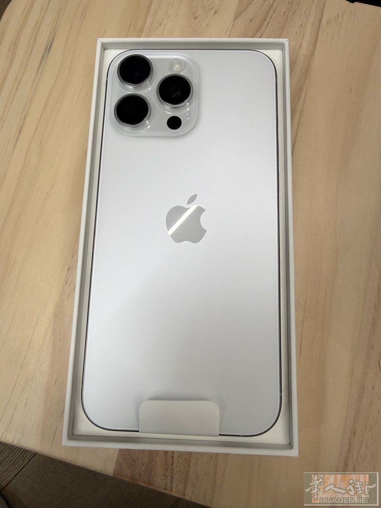 米兰iPhone16pro Max特价一台！