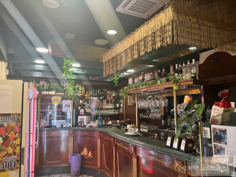 餐馆转让，在米兰遍legnano ，5分钟走路到火车站。 200平米， 100个