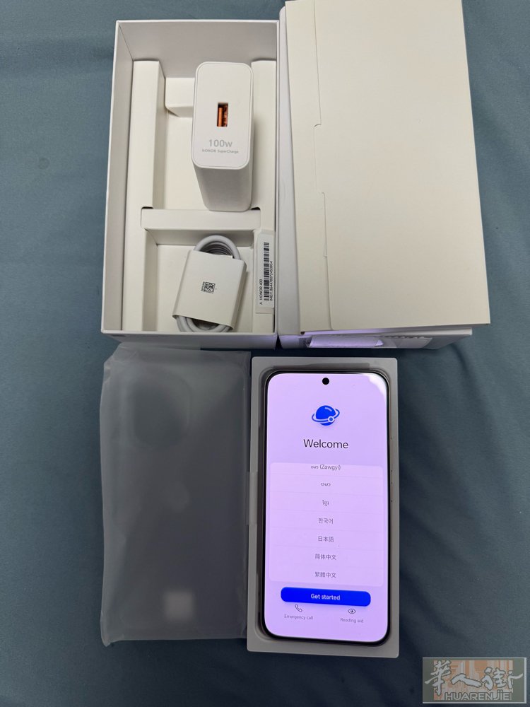 出一台几乎全新的honor 400，5G，内存512go，ram：12go。24