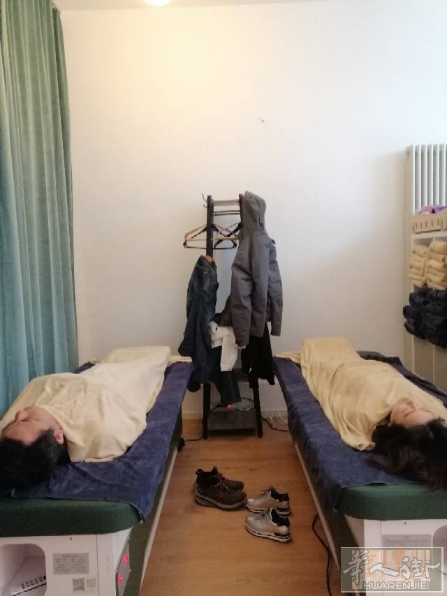 欢迎光临曼海姆安逸养生堂做艾灸。
地址: B2 1