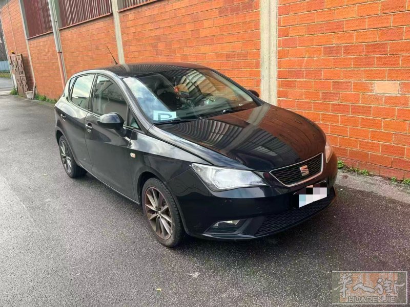 seat ibiza2015年12w公里柴油引擎油耗低适合新手或日常生活 价格可