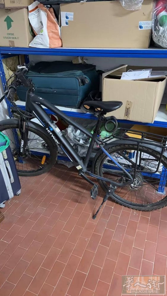电动自行车8成新，35km续航，送一个备用电池也是35km续航，600可小刀，中