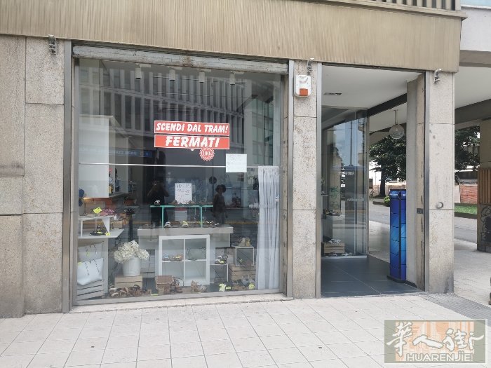 位于padova火车站前面的最热闹的中国人闹街corso del popolo
