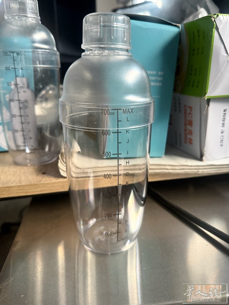 奶茶shake 杯出售 3欧元一个