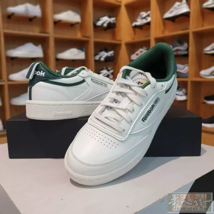 转Reebok鞋，100%新，欧码41号大小。鞋的颜值和品质都非常好，皮质很软。