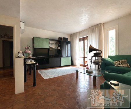 普拉托北部 Santa Lucia 优质住宅｜130㎡大三房＋双露台＋车库  �