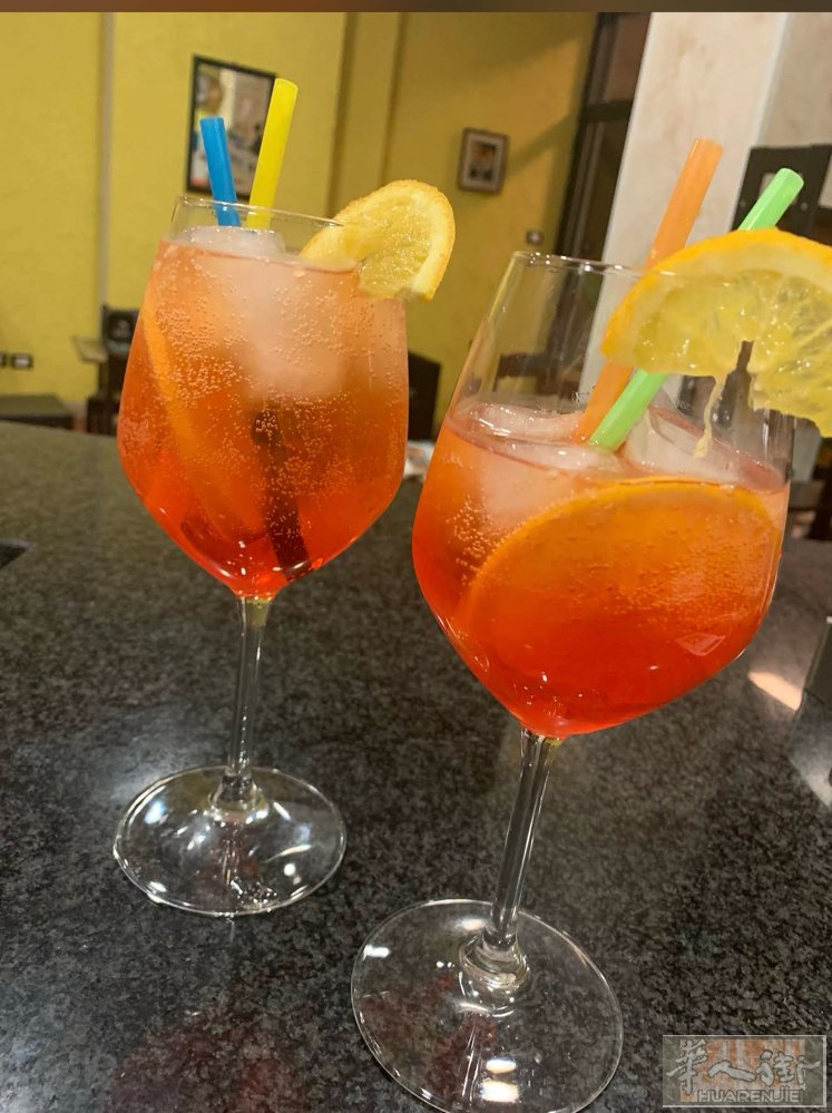 bologna borgo panigale 招聘一名晚班女酒吧 （不会可学）