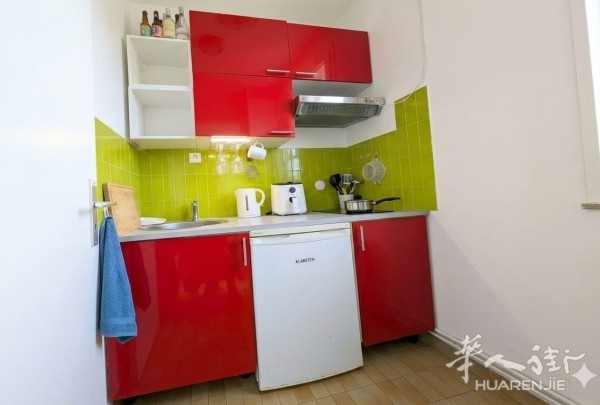 https://att.huarenjie.com/attachment/information/20260318/1773833742670727.jpg