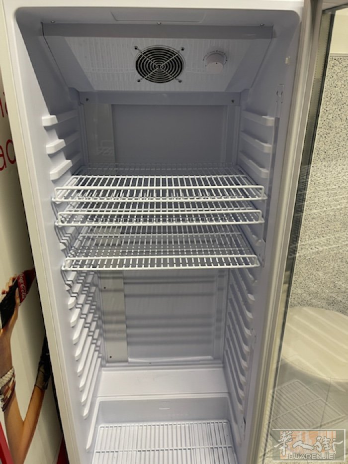 出一台酒水冰柜55x59x160280L的容量200出firenze自取