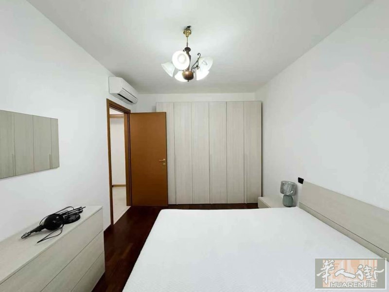 微信milanzufang001 黄线Comasina｜3室整租｜正规合同📍