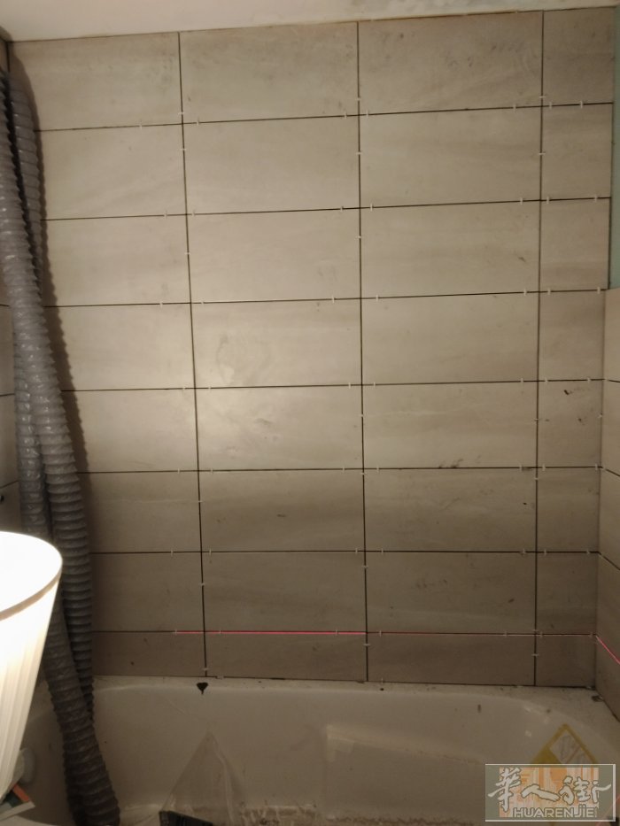 诚信装修从业三十多年建筑、装修行业，全屋改造，水、电、木工、泥水，浴室、厨房、瓷