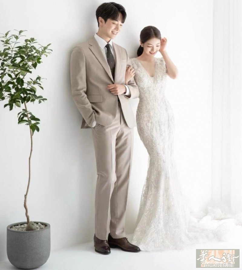 出售一套高质感西服 拍婚纱照穿过一次