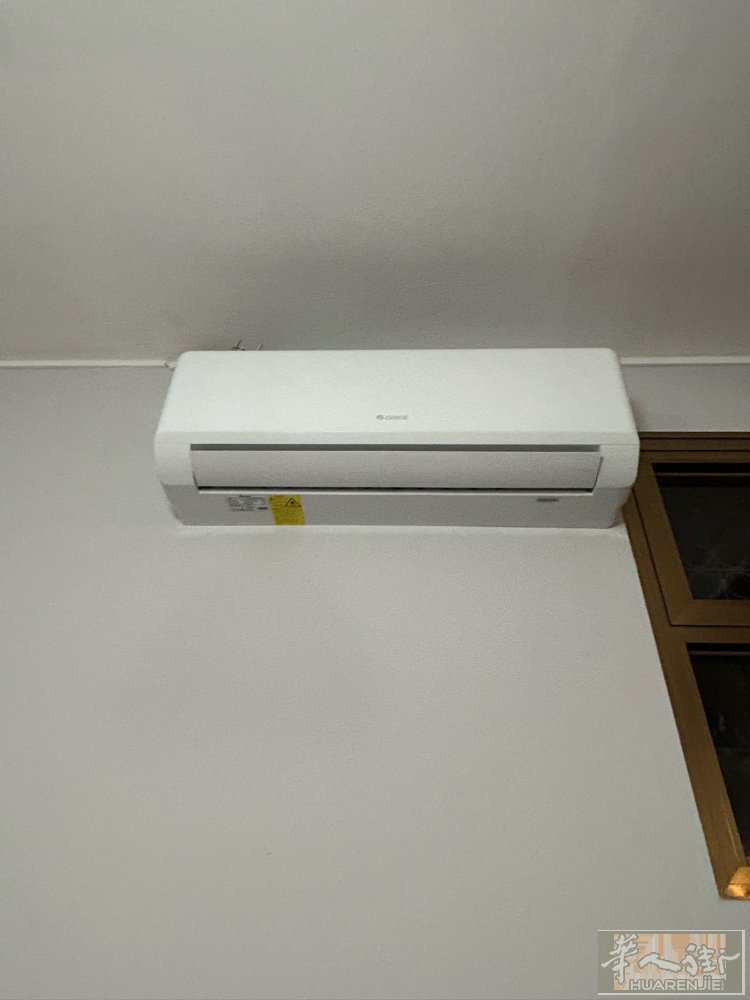 出售无油烟智能炒菜机。操作简单，小孩子都能轻松驾驭。现在开始解放你的厨房。还你一