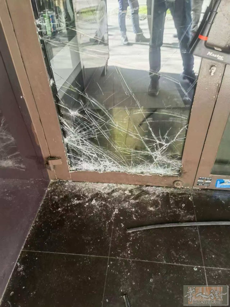 玻璃 门窗维修更换 欢迎咨询