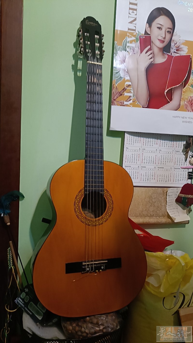 朋友回国有一把吉他🎸出售