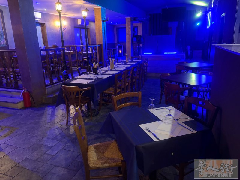 Ristorante e Pizzeria si trova a Borgove