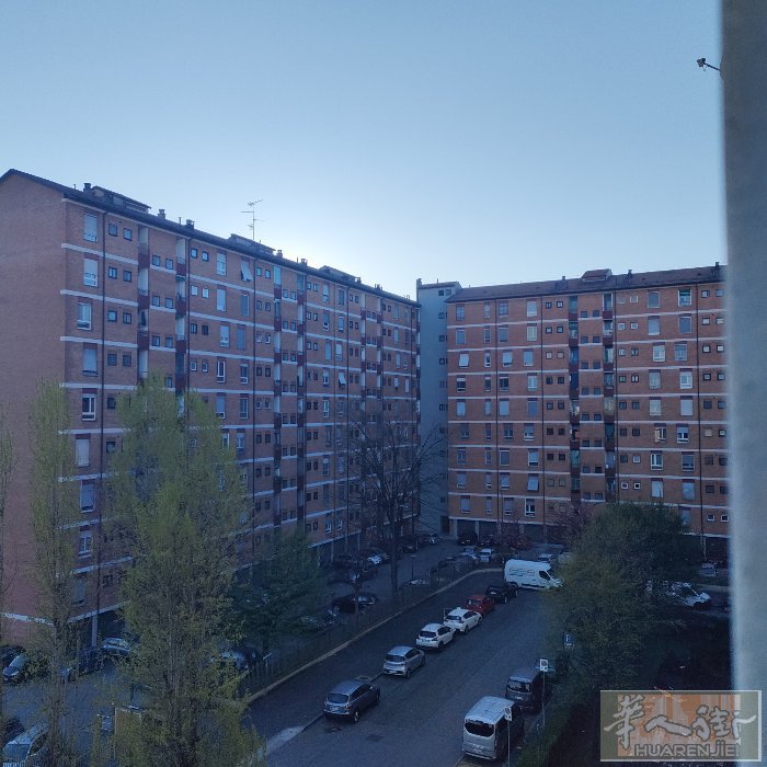 整套房出租 二房一厅一卫 有厨房 环境好有电梯五楼停车方便 地点 uruguay