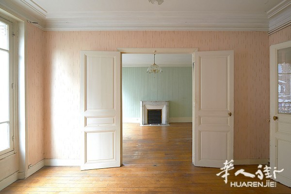 https://att.huarenjie.com/attachment/information/20260327/1774625171844819.jpg