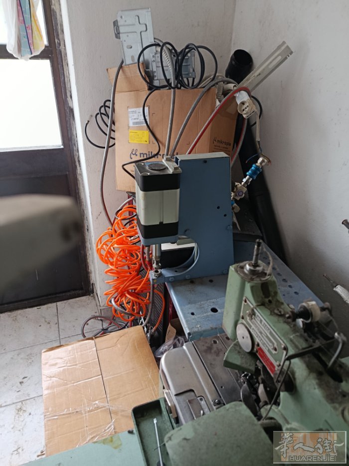 工厂关闭机器便宜转让