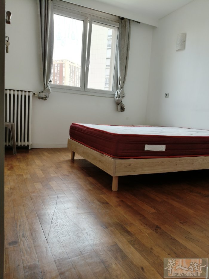 7号线4chemin 出租独立房间  距地铁口5分钟 干净 人少 ，长期者优先。