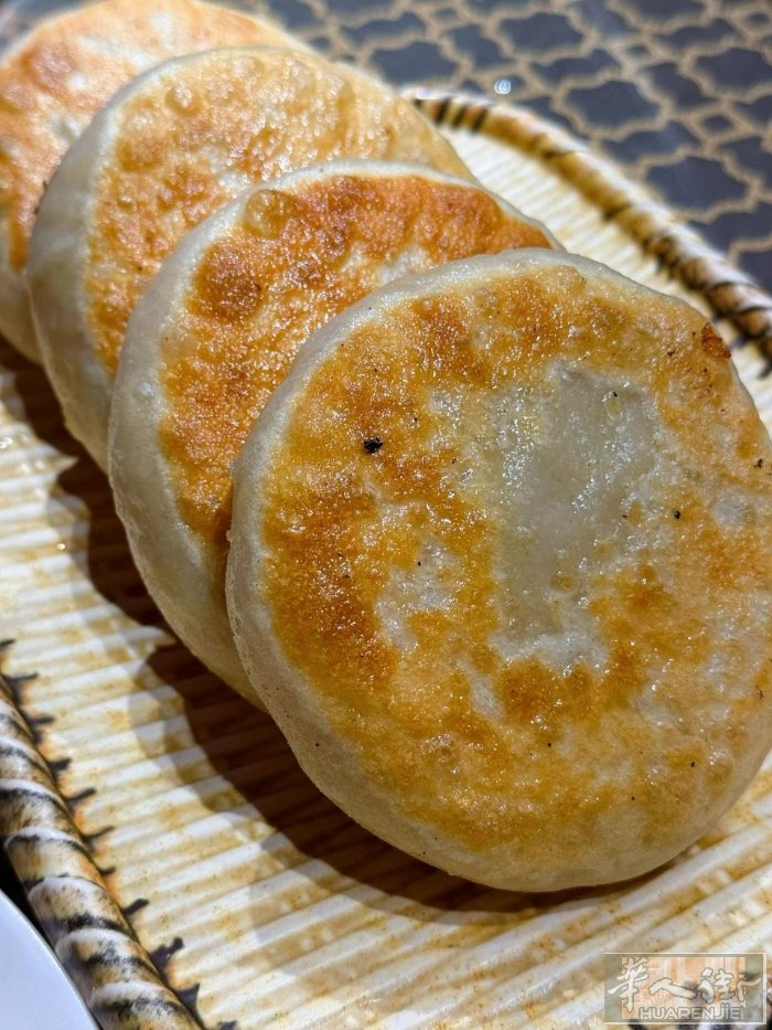 梅菜肉，牛肉圆忽，韭菜馅饼，手抓饼，想吃加√13836280045
