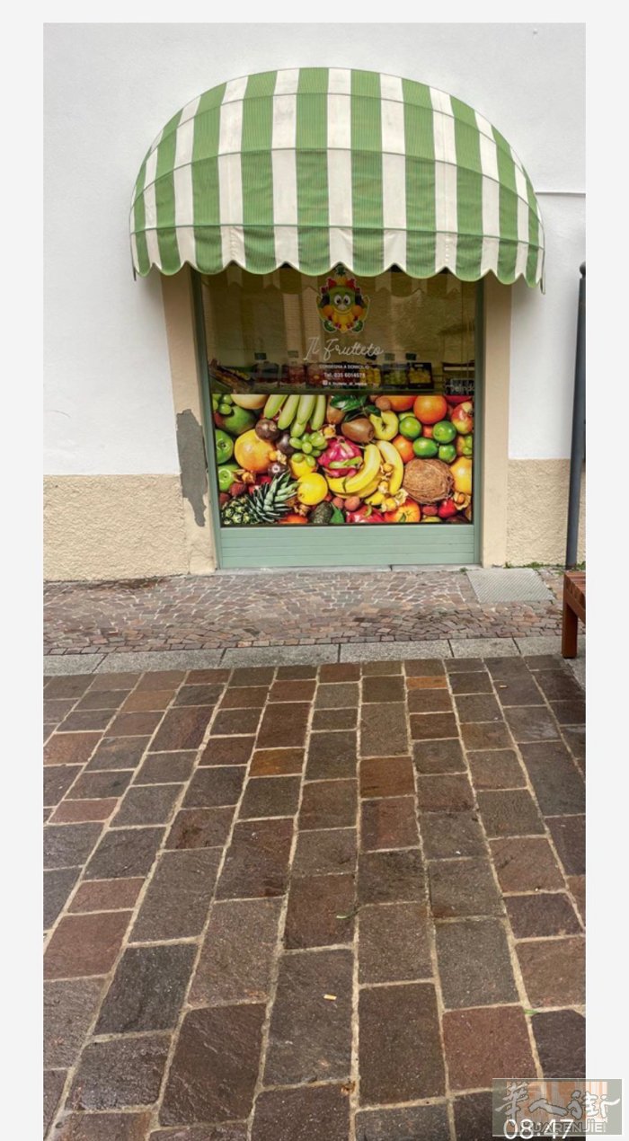 米兰附近老外杂货店转让，位置位于piazza中心，人流量大，周边没有冰淇淋店，可