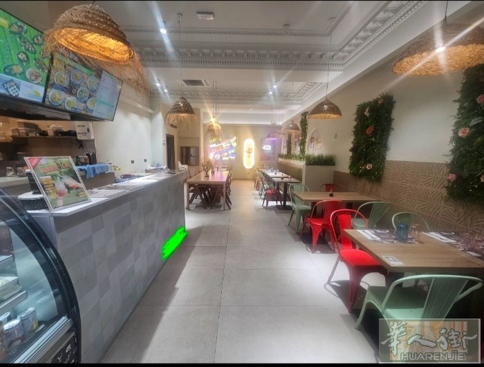 L3LICEU la rambla 步行街2分钟转让店铺，calle Ferra